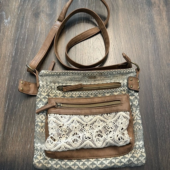 BOHEMIAN SATCHEL - Picture 1 of 7